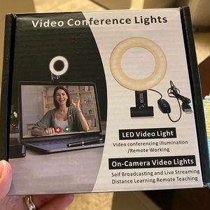 Video conference light